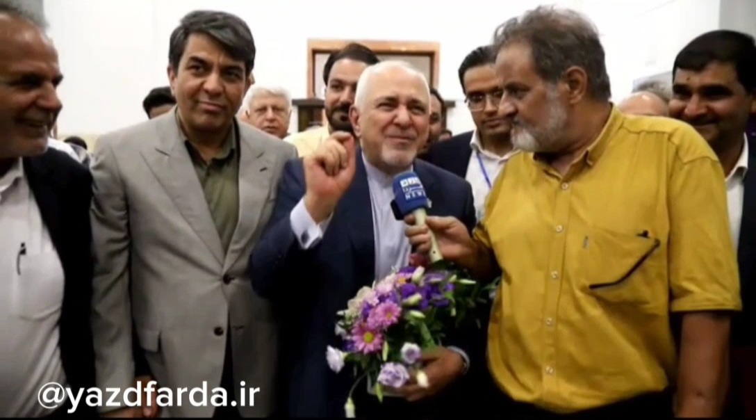 فیلم| محمد جواد ظریف وارد یزد شد
